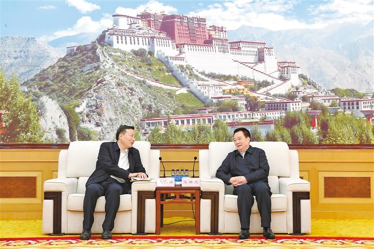 王君正与中信集团总经理张文武座谈